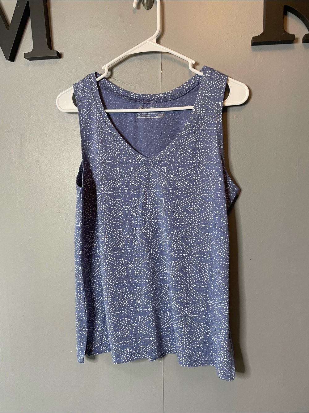 Eddie Bauer Women's Geometric Print Sleeveless Top Blue M